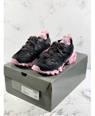 BALENCIAGA A29 650